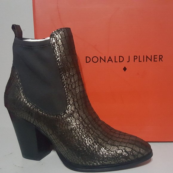 Donald J Pliner Senor-AG pewter Bootie - Picture 1 of 9
